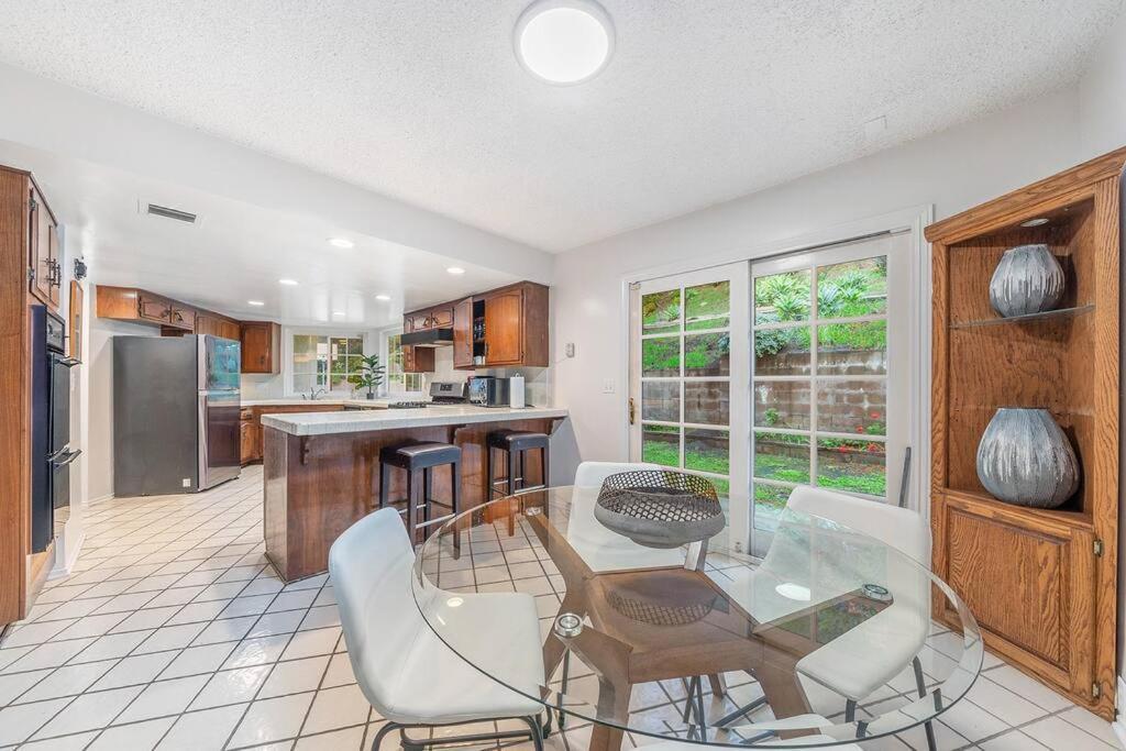 5 Bedroom Dona Villa - Pool-Location ! - Los Angeles, Los Angeles